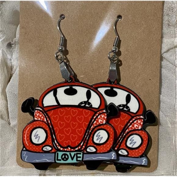 New Handmade Red Love Volkswagon Love Bug MDF Wood Dangle Earrings Hearts - Picture 1 of 2